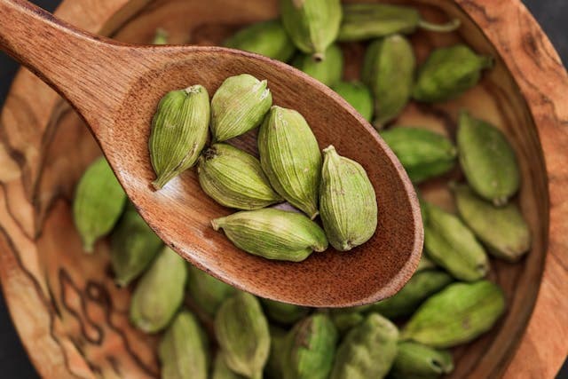 Traditional Indian Recipes Using Green Cardamom: A Journey Through Flavor & Health